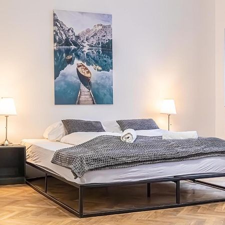 Spacious 2Br Apt -Near Wiener Stadthalle Burggassewiener Well Located Exterior foto